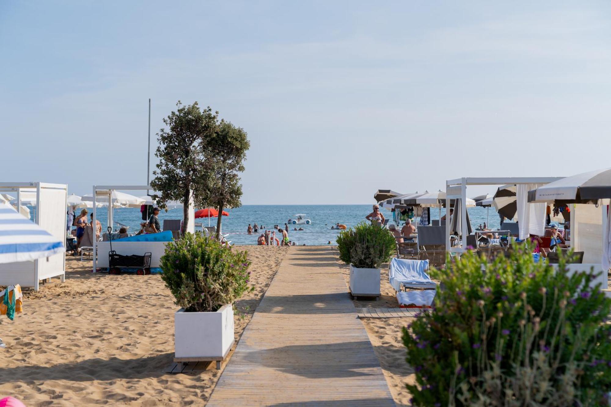 Residence Serenissima Bibione Exterior foto